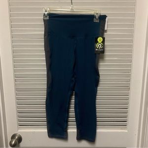 Champion NWT small athletic capris